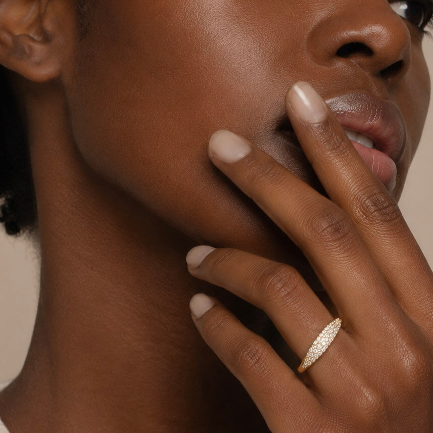 Pavé Chic Signet Ring Allyzure