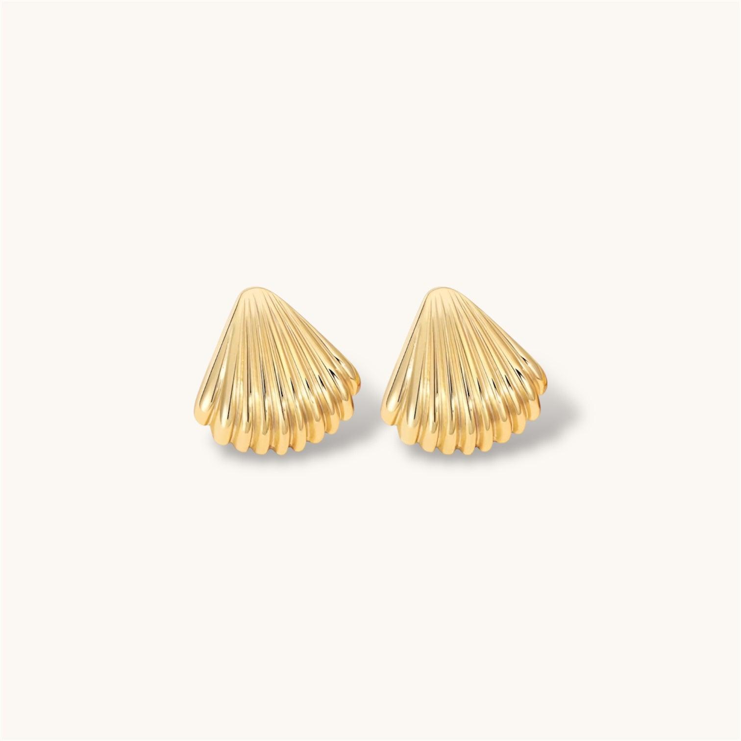 La Mer Shell Studs - Allyzure